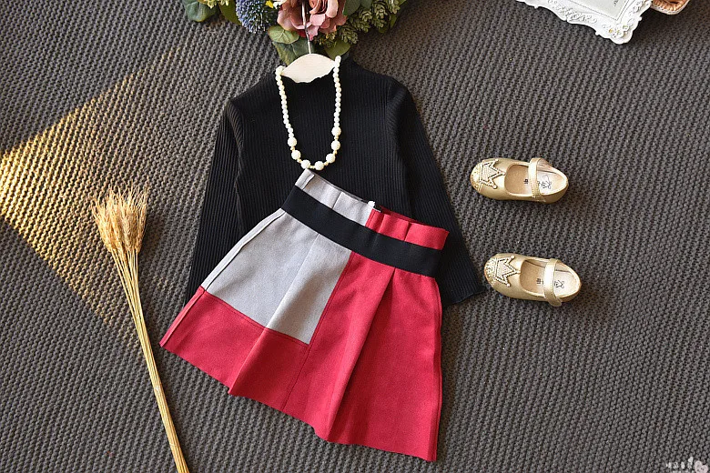 Женский комплект из 3 предметов MESOLO Элегантная черная блузка с юбкой и ожерелье
