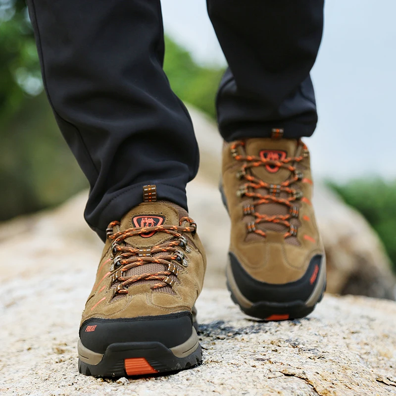 Man Hiking Shoes Army Green Khaki Climbing Shoes Man Spring Autumn Man Tactical Sneakers Rubber Bottom Anti-slip Mountain Shoes