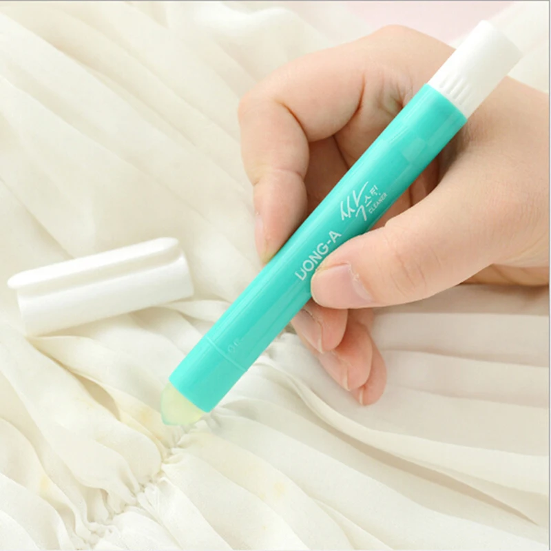 

1pcs Pen Cleaning for clothing Portable Clothes Instant Stain Remover Pen Cleaning Brushes Detergent Emergency Decontamination
