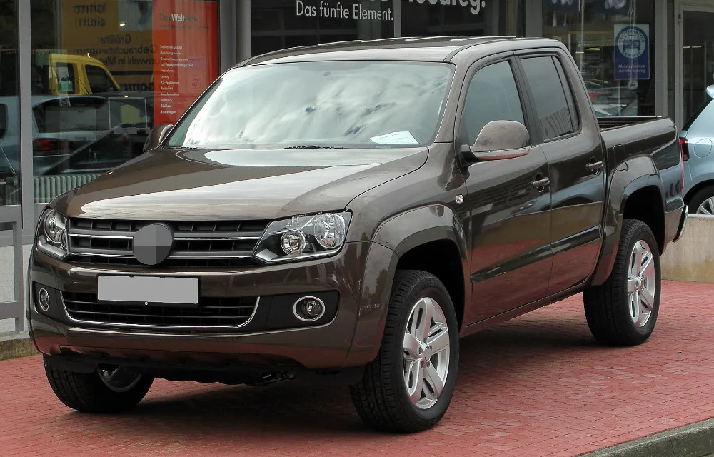 1920px-VW_Amarok_front_20100918_