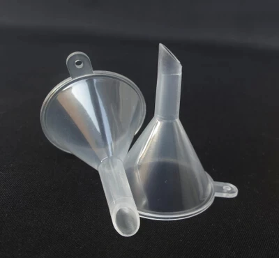 

Free Shipping 20pcs/lot Frosted Small Funnel Cosmetics Perfume Liquid Packing Tools Plastic Mini Parfum Package Funnel DIY Tool