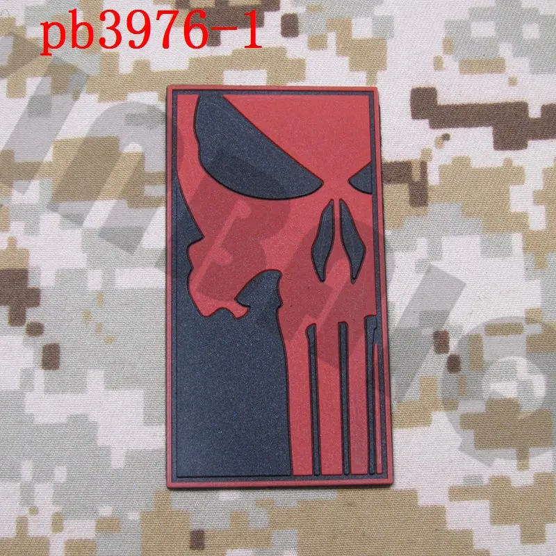 3D ПВХ патч Череп патч боевой тактический военный - Цвет: pb3976 Red