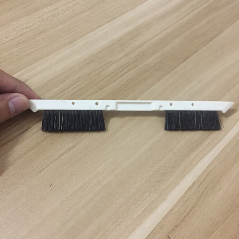 

Brother Knitting Machine accessories Ribber Spare Parts For KR-260 latch opening brush 9B(C12)