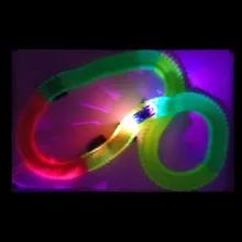 HTB1qMTkXJnJ8KJjSszdq6yxuFXad