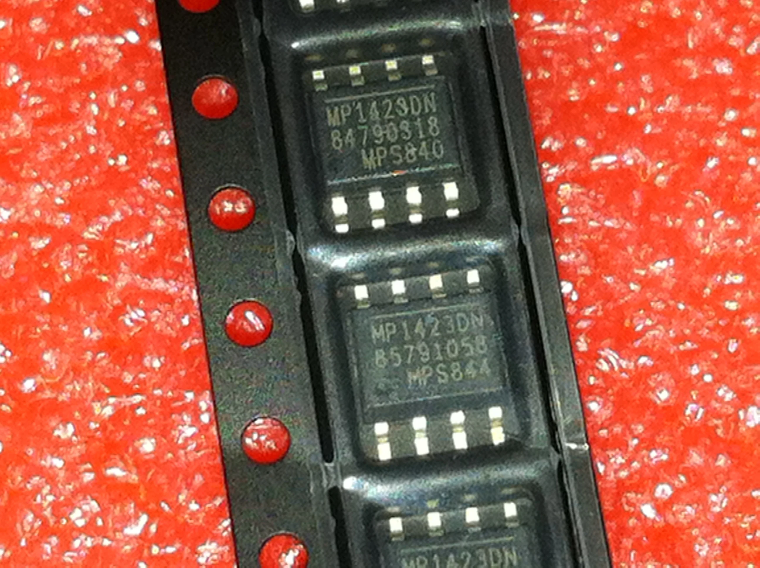 1pcs/lot MP1423DN LF Z MP1423DN MP1423 1423DN 1423 ic best quality. SOP ...