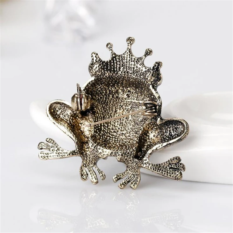 Doreenbeads 4.1x4.1 см модные лягушка король брошь эмаль Детская безопасность Булавки для Для мужчин Для женщин пальто костюм воротник рубашки шарф Hat сумка