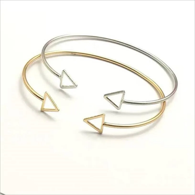 

New simple openwork triangle geometric bracelet Temperament elegant ladies adjustable bracelet Multiple colors