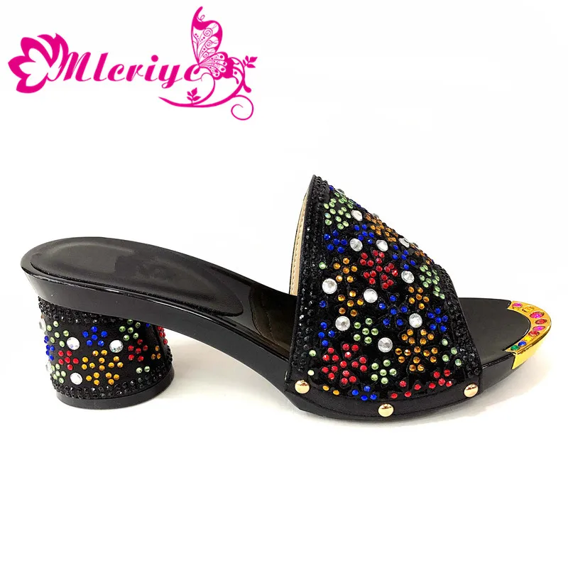 

Latest BLACK Color Italian Lady Sexy LOW Heels Pumps Decorated with Rhinestones Italian Design African Sandals Shoes for Party