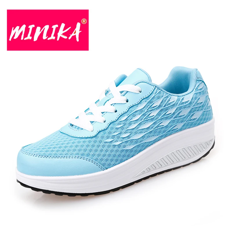 

Sport Running Shoes Women Soft Footwear Classic Women Platform Sneakers Light Female Athletic Shoes Size Eu 35-40 AA40270