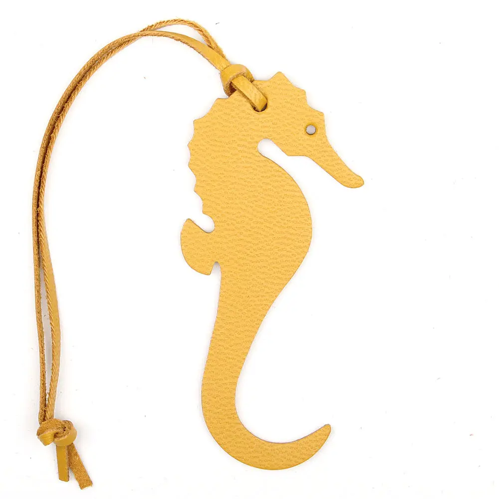Известный бренд на заказ ручной работы из натуральной кожи брелок в виде морского конька морской конек животное брелок женская сумка Подвеска на рюкзак - Цвет: YELLOW SEAHORSE