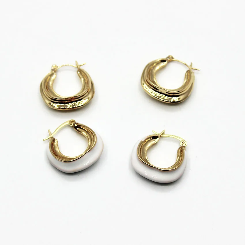 

Cold wind earrings wild temperament student ear stud ear ring stereo ring ear buckle female metal wind ear decoration tide 843