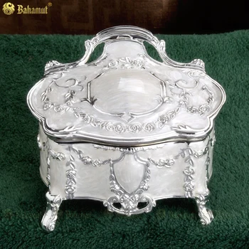 

Princess Flower Jewelry Boxes Gift Box Carved Trinket Metal Storage Box Organizer Ring Earrings Storage Case Casket