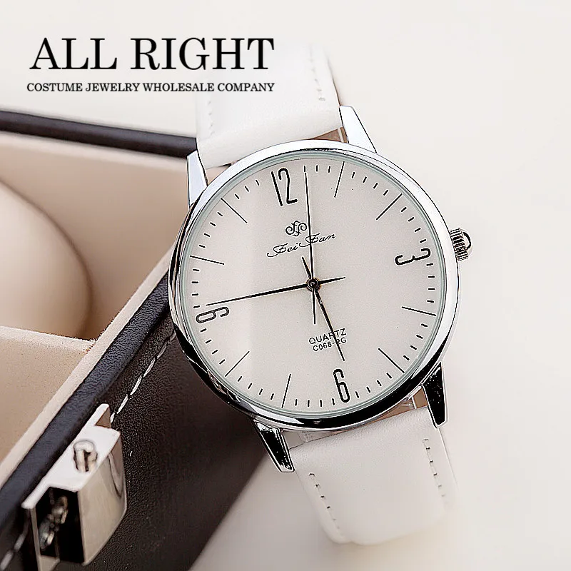 Orient automatic ra-ag0019b. Часы sunlight женские черные. Часы daniel wellington с браслетом. Часы подчеркивают. Супертонкие наручные часы.