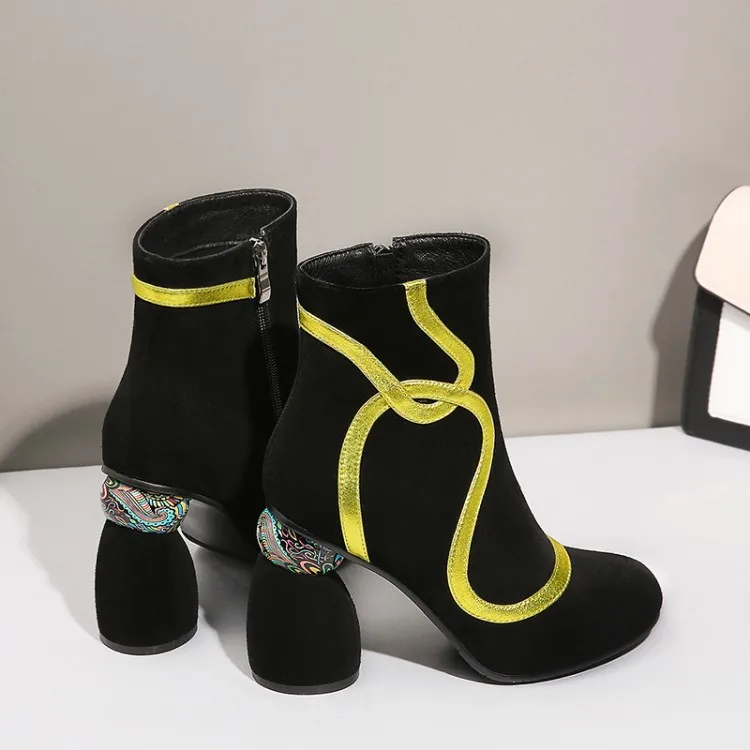 Черные замшевые женские зимние ботинки с круглым носком; bottine femme; обувь на высоком квадратном каблуке; Модные женские ботильоны; botines mujer