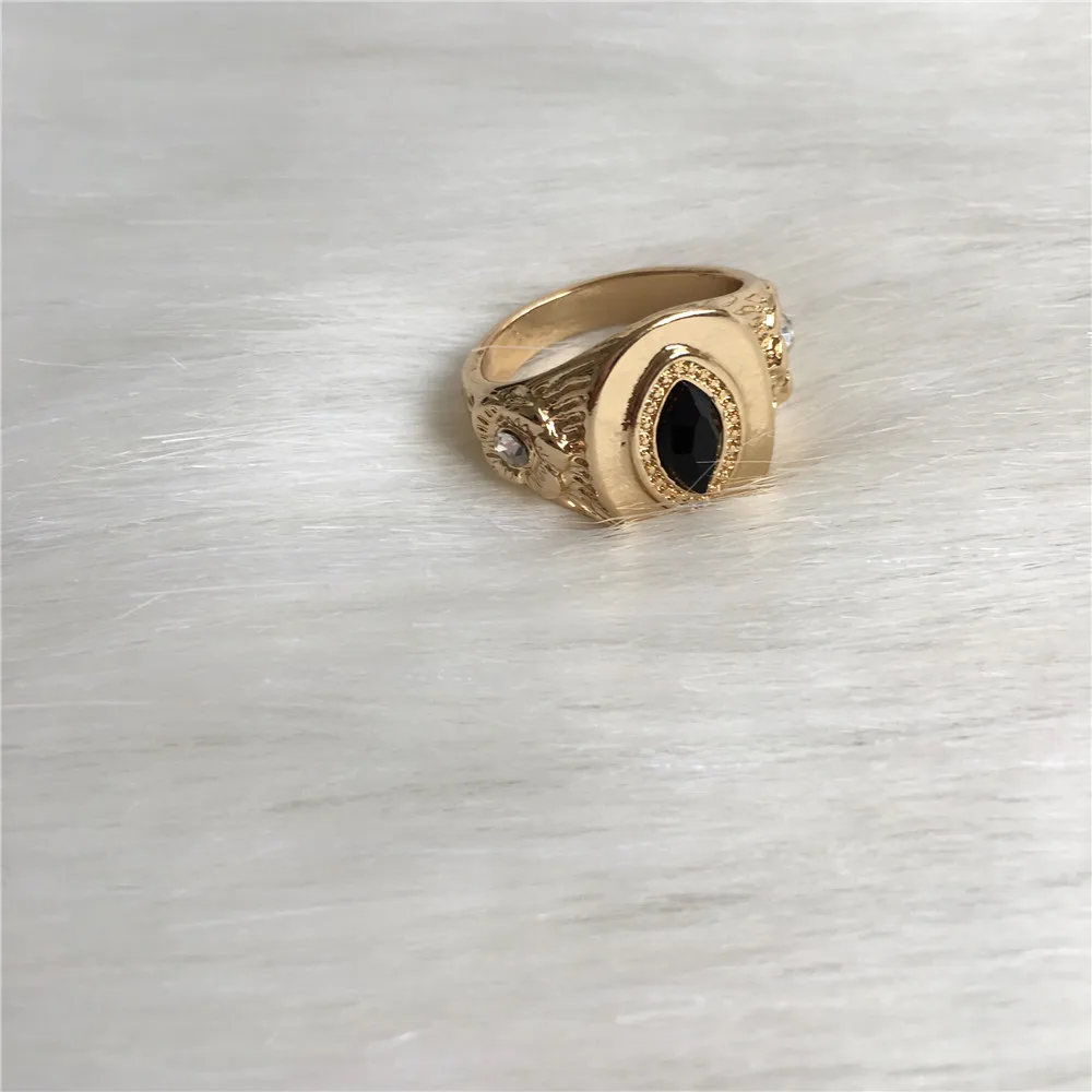 Повседневное женское кольцо золотое покрытие черный камень кольцо для женщин Девушка