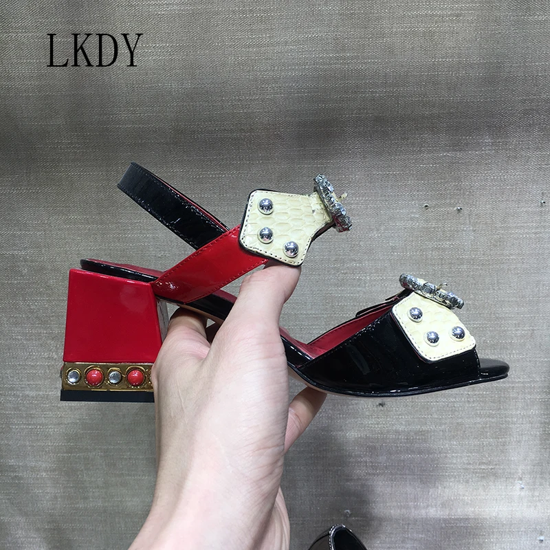 

2019 women top quality Patent leather stitching serpentine rivet crystal square buckle fish mouth high heel retro sandals female