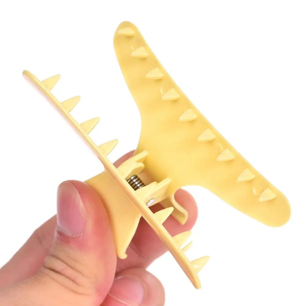 4Pcs Butterfly Holding Hair Clips Section Woman Girl's Styling Tools Hair Clamps Clips Claw Section Styling Tools Hairpins