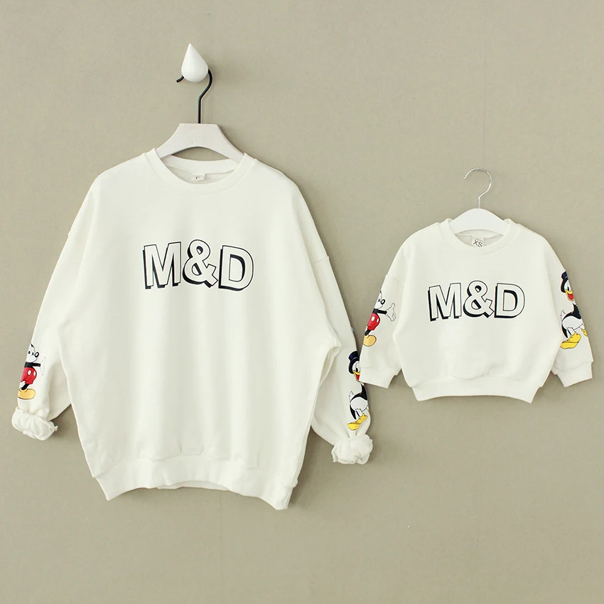 Одинаковая одежда для всей семьи осенний свитер мамы и дочки сына семейный стиль