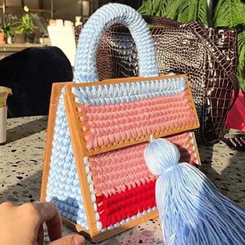 

Handmade Wool Retro Woven Straw Bag Wooden Top Handle Clip Bag Buckle Women Shoulder Messenger Bag Bolso femenino Lady Handbag