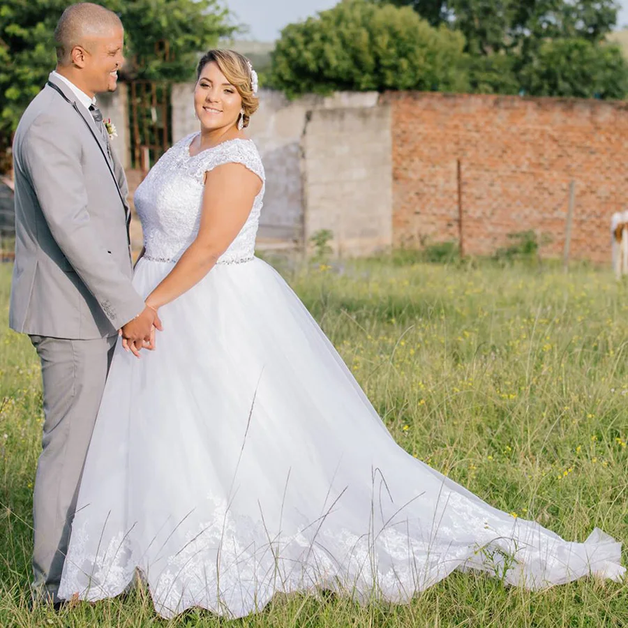 

Plus Size Wedding Dress Scoop Cap Sleeve Lace Wedding Dresses Bridal Gowns A-line Tulle Robe De Mariage Lace-up Back
