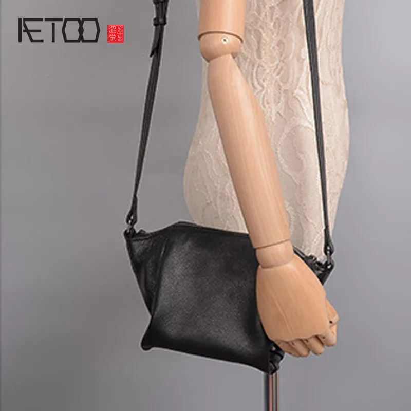 

AETOO Leather handbags 2017 new casual fashion wings ladies shoulder Messenger bag wallet bag