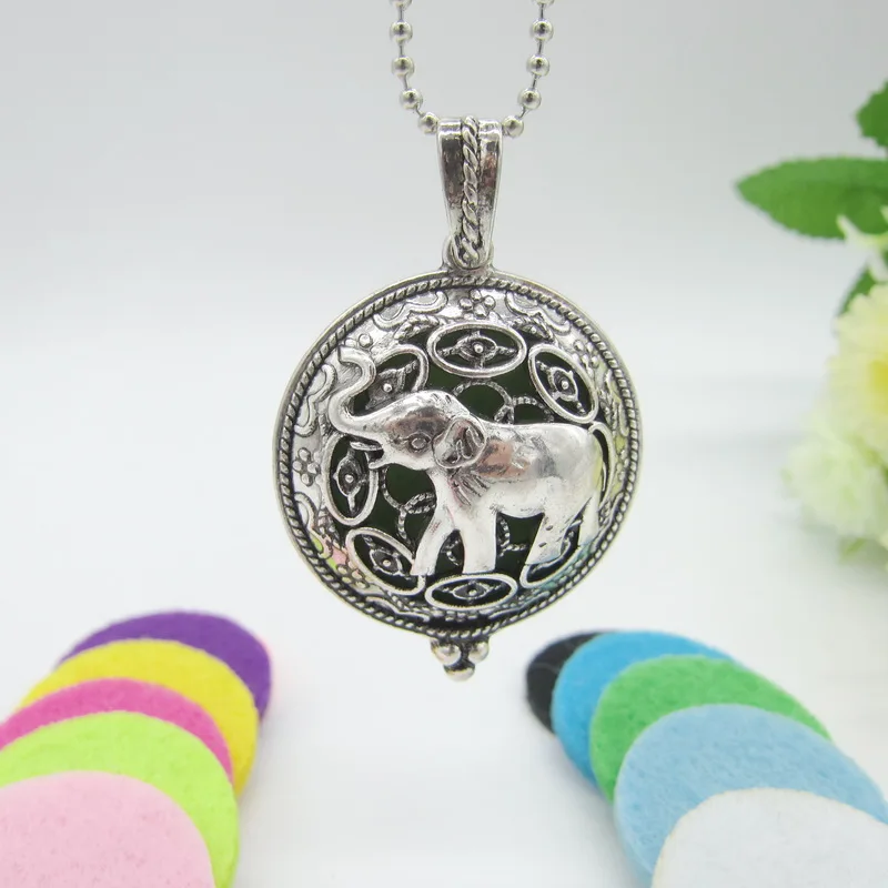 

New Arrival Vintage Style Elephant Hollowed Round Magnetic Locket Women`s Fashion Essential Oil Diffuser Necklace Jewelry