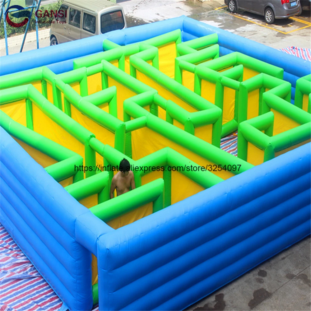 Oxford cloth material giant inflatable haunted maze for sale outdoor