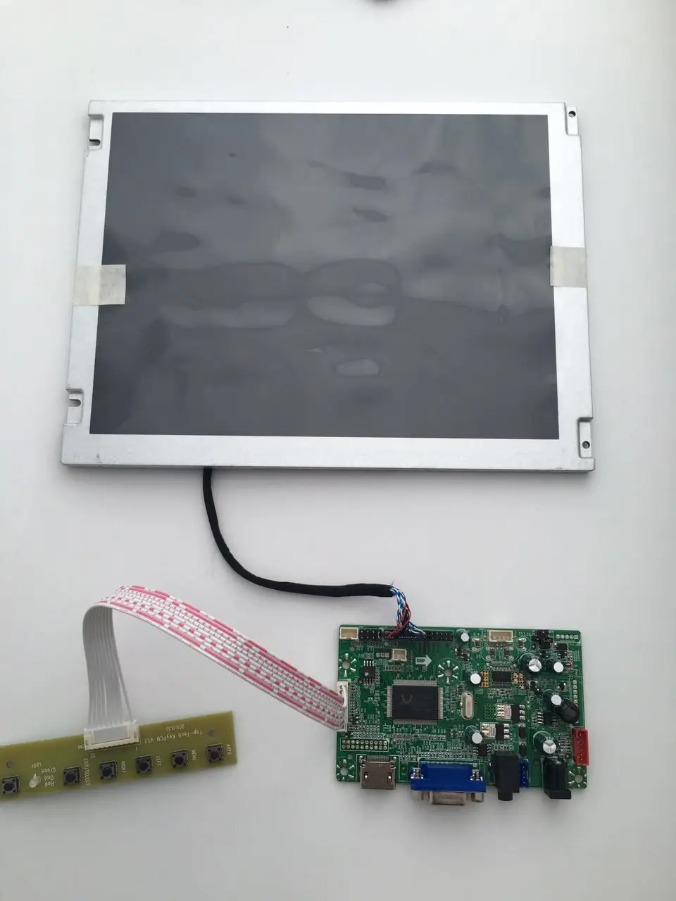 

HDMI+ VGA+Audio  of LCD driver board  +12.1 inch LCD panel 500cd/m2 G121X1-L04 with 1024*768 +LVDS cable+OSD keypad with cable
