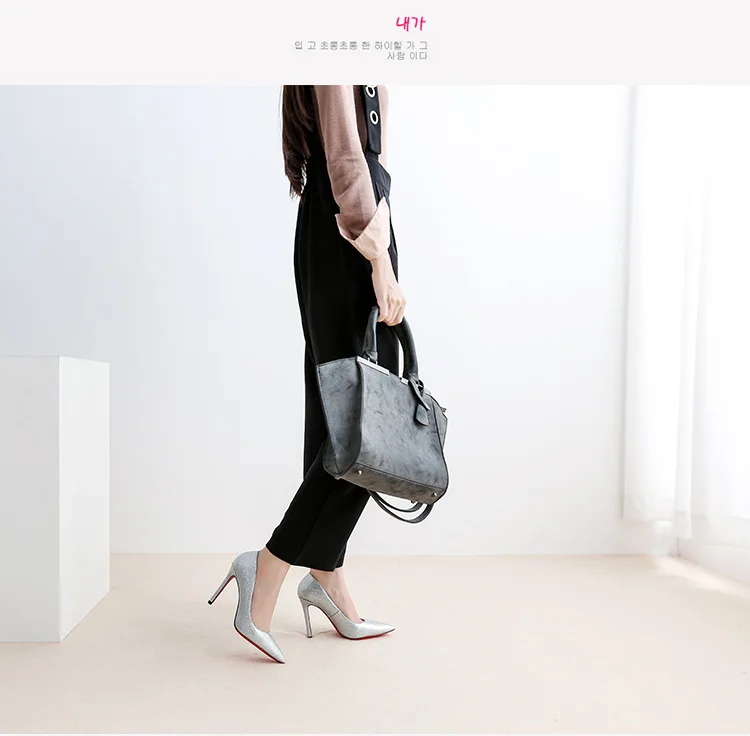 4369245406_2081702728