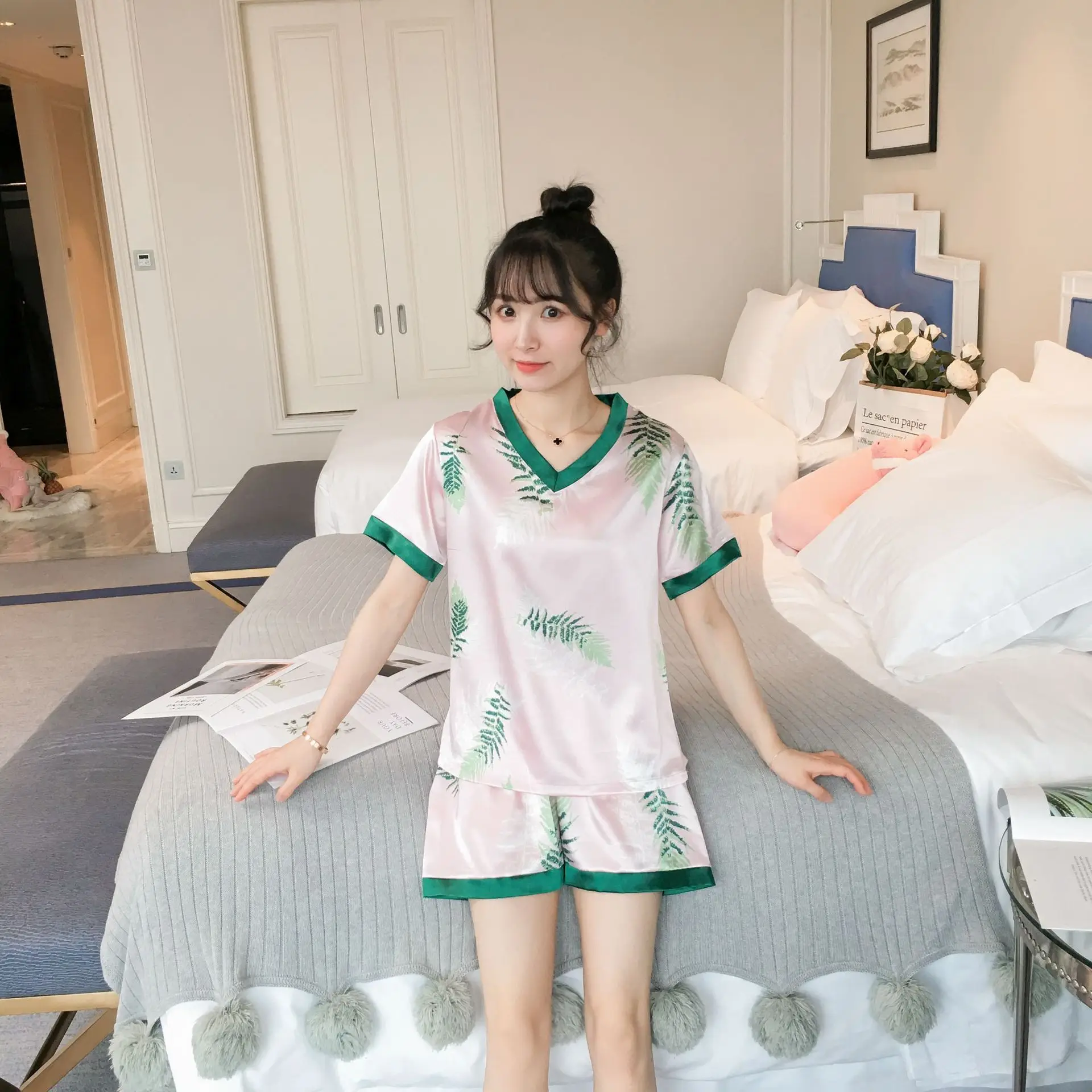 Pajama girls summer ice silk short sleeves two pieces of suit Korean fresh sweet lovely students thin silk home clothes