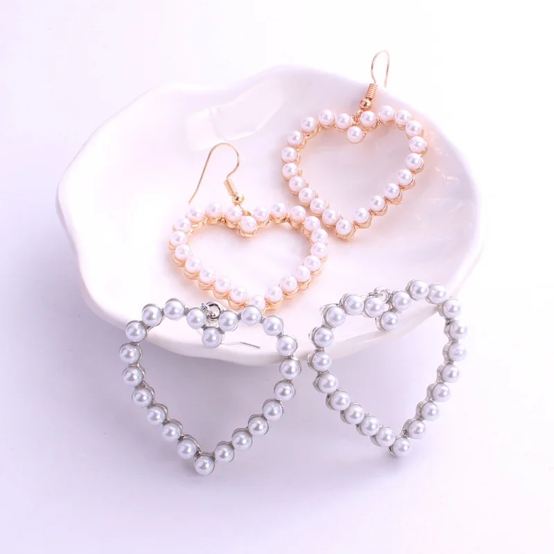 

M MISM Pearl Women Stud Earrings Rhinestone Daisy Festival Sweet Vintage Pendientes Girls Retro Brincos Jewelry boucle d'oreille