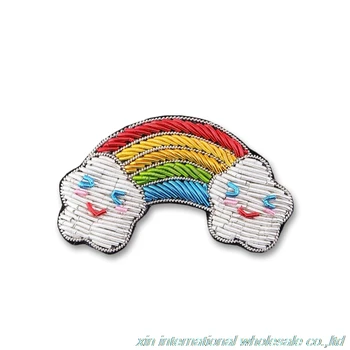 

A rainbow smiling face badge Metal silk handmade embroidery rozet Superior quality kawaii clothes clothes cap kawaii clothes