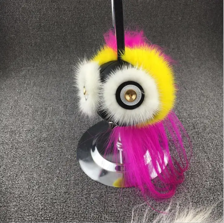 990