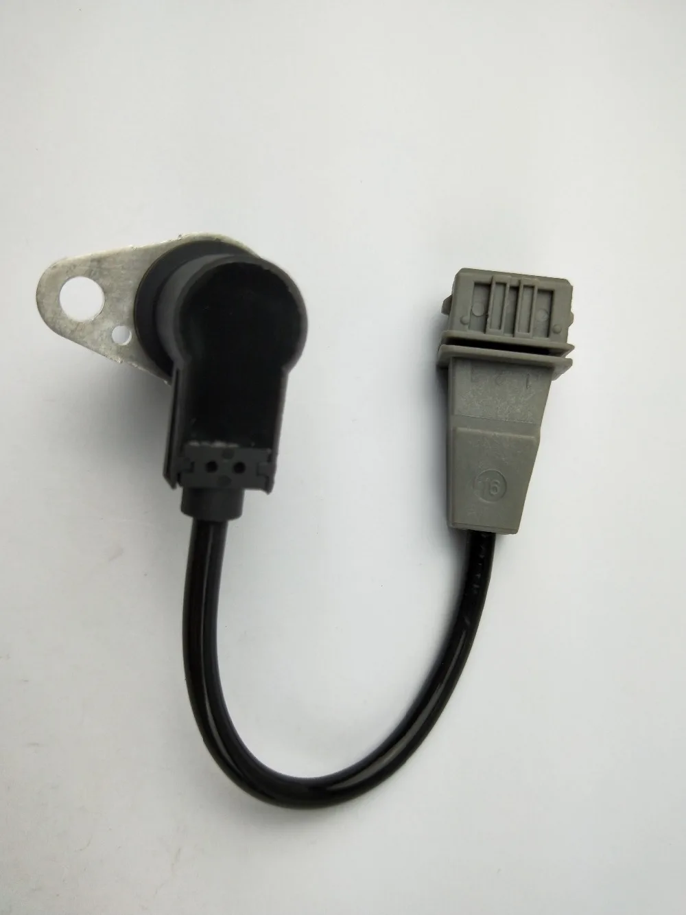 

SMD Датчик положения коленчатого вала для KIA Carnival Rio 1,3 1,5 1,6 2,5 5WY3167A OK30A18891 0K30A18891 SEB1604 PC523