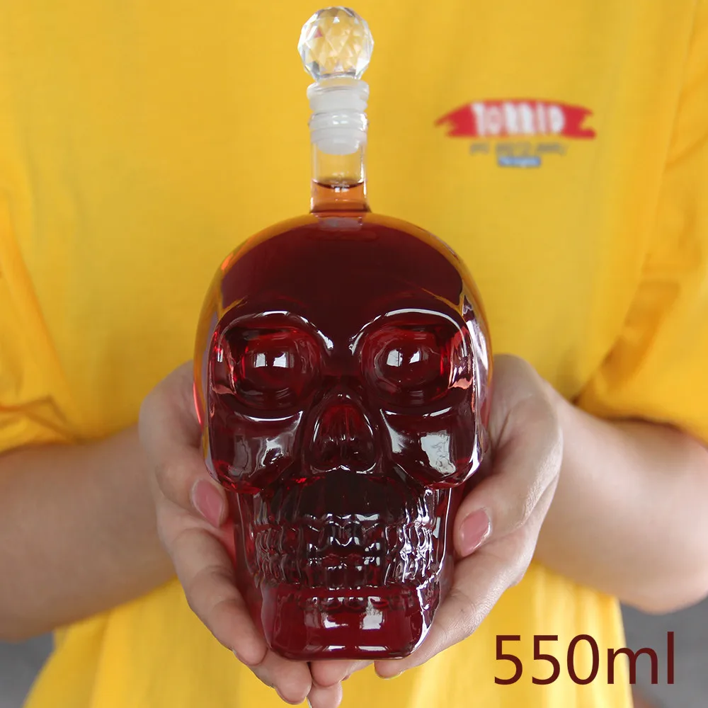 

Whiskey Skull Vodka Bottles Skull Head Bottle Creative Gothic Wine Vodka Decanter 125ML 350ML 550ML 1000ML Four Sizes Crystal