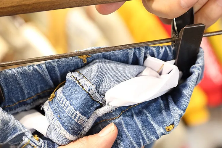 9330185888_1182872487