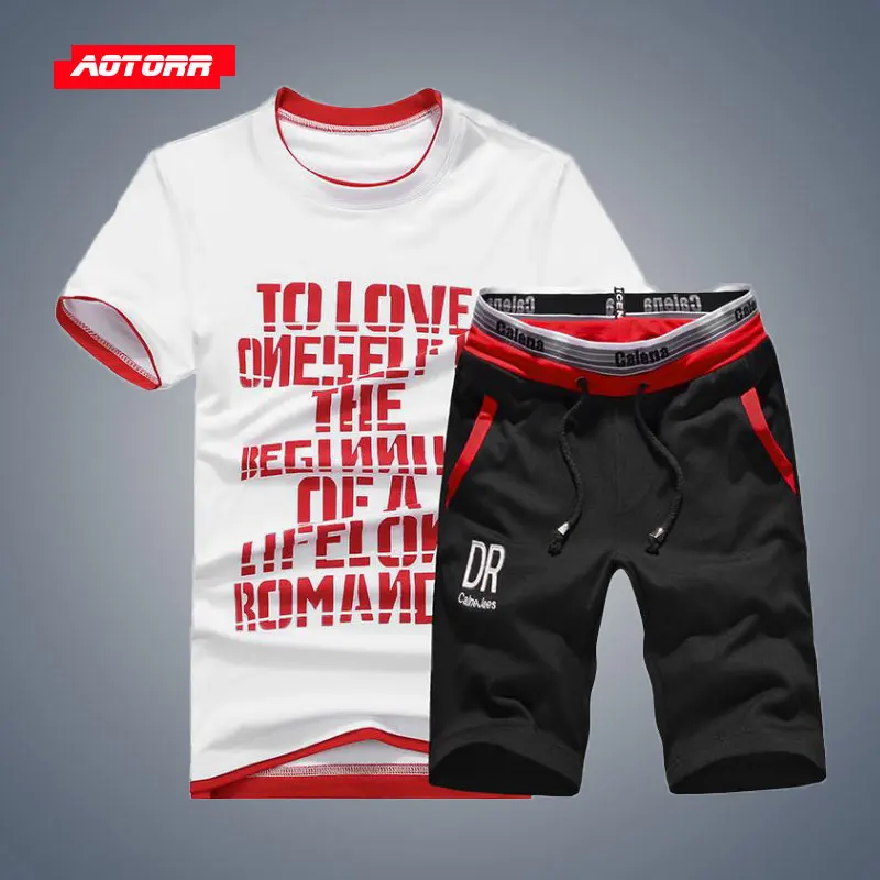 

2019 Mens Tracksuit Set Summer Two Pieces Casual Sportswear Print T-Shirt+Shorts Streetwear Sweatshirt Comfortable Slim New Suit