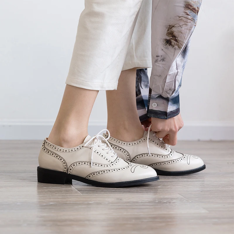 Karinluna/Большие размеры 43; классические удобные женские туфли на плоской подошве в стиле ретро; обувь с перфорацией типа «броги»; Новинка года; Брендовая женская обувь