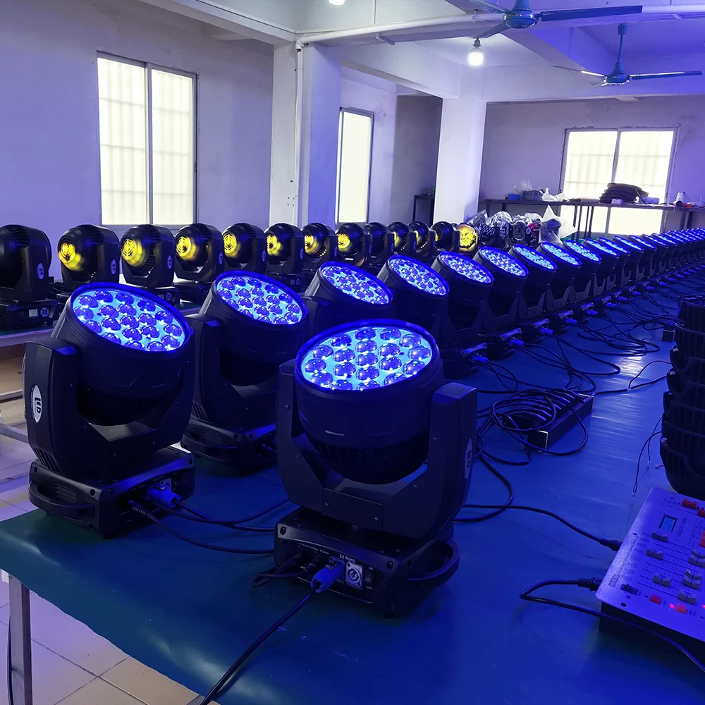 Caso do Vôo Movendo a Cabeça Olhos de Luz em Movimento 19x15 w Rgbw Zoom Lavagem Levou Leve 19 da Cabeça 19 Caso do vôo cabeça movente zoom lavagem
