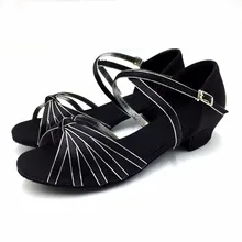 Новинка; Цвет черный и серебристый цвета для девочек, детские танцевальные туфли, каблук 3 см, Детские пряжки латиноамериканских танцев Бальный Танец Сальса