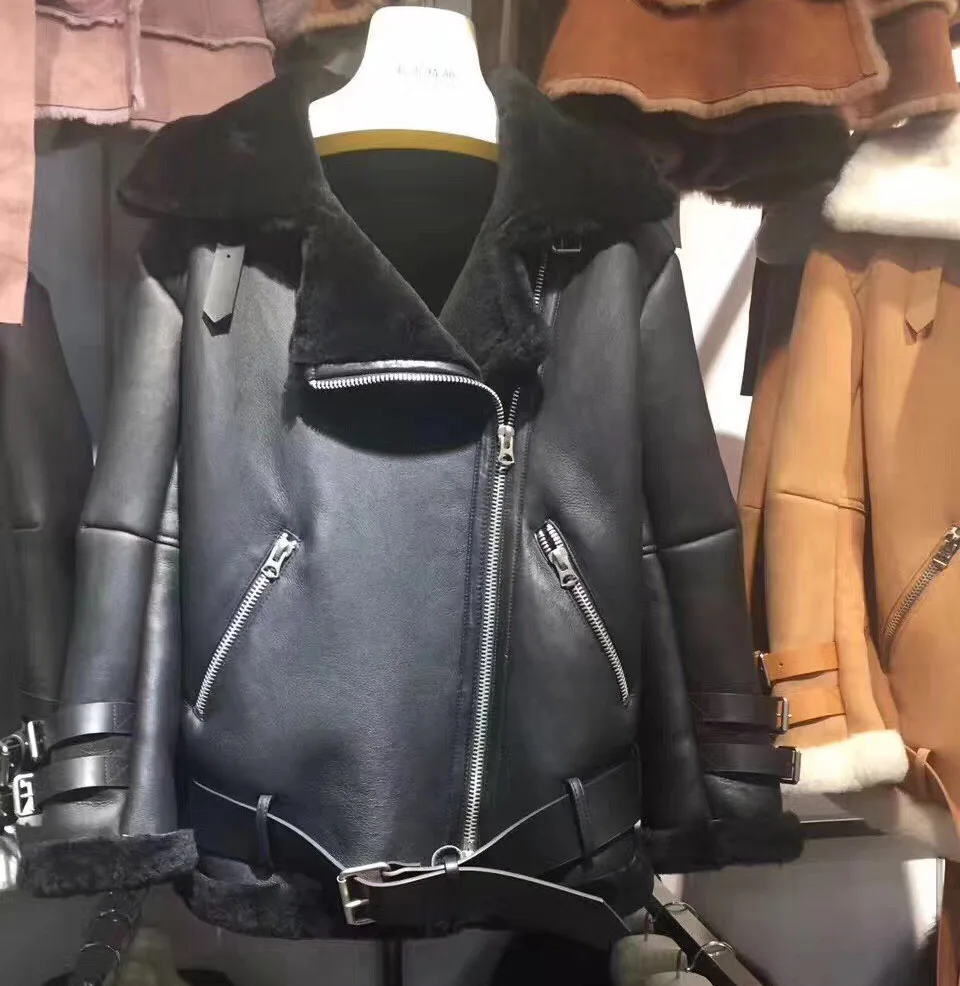 Новая модная дизайнерская зимняя женская куртка-бомбер из натуральной мериносовой кожи пальто из овчины с кожаным поясом