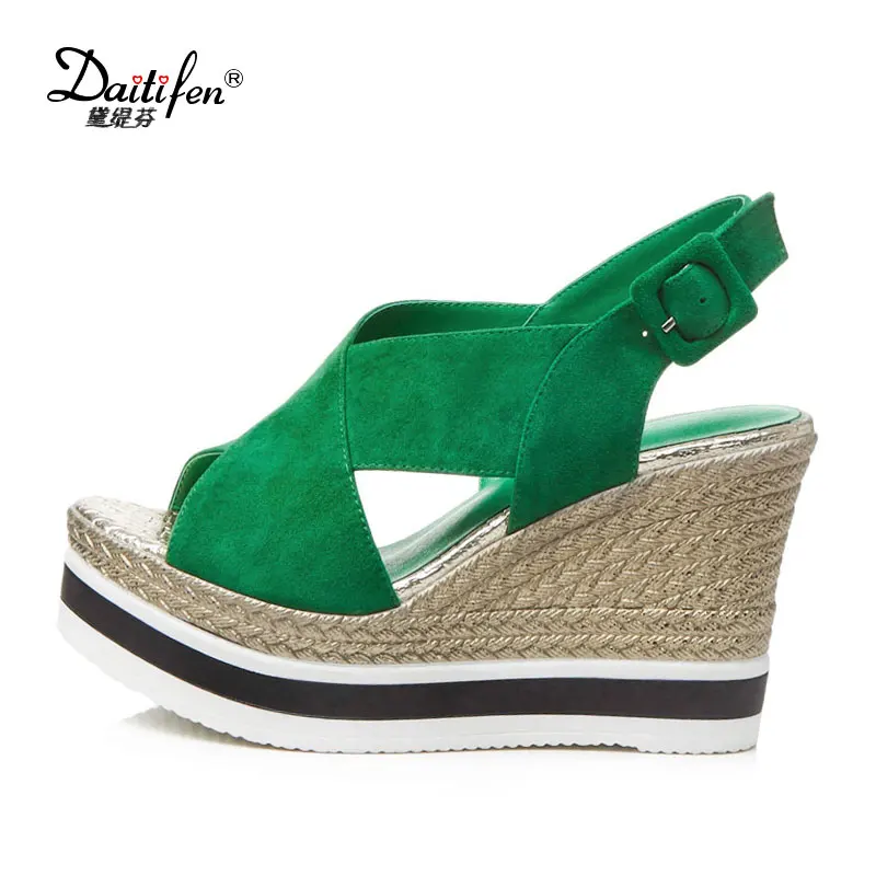 

Daitifen Kid Suede Flat Sandals 2018 New Summer Genuine Leather Buckle Strap Shoes Wedges High Heel 4cm Platform Shoes Woman