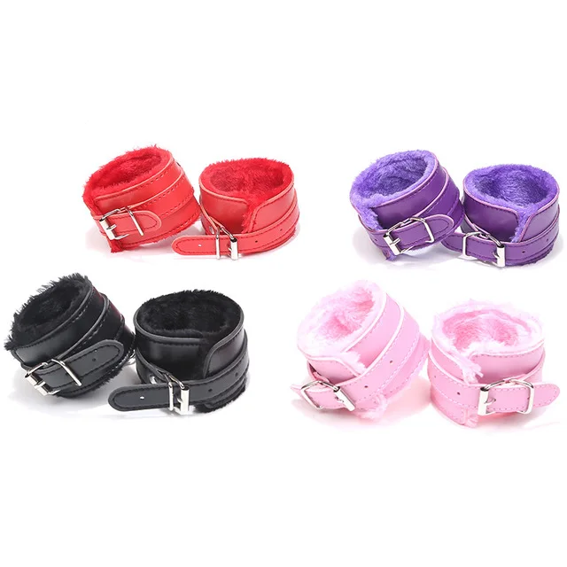 

2019 New Pretend Play furry metal HandCuffs With Keys Police Role Cosplay Tools Police Toy For Children Birthday Present