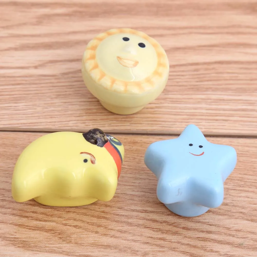 

lovely Ceramic cartoon knobs blue yellow red colour porcelain children room drawer shoe cabinet handle knob Sun Moon Star knobs
