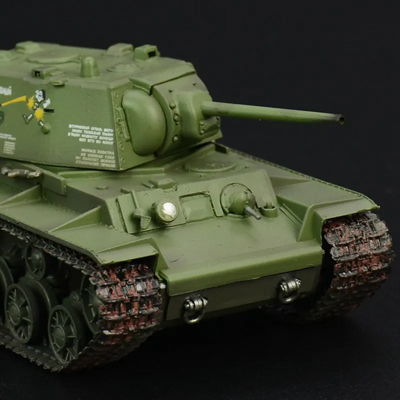 Предустановленная модель в масштабе 1/72 Kliment Voroshilov KV 1 времен Второй мировой войны
