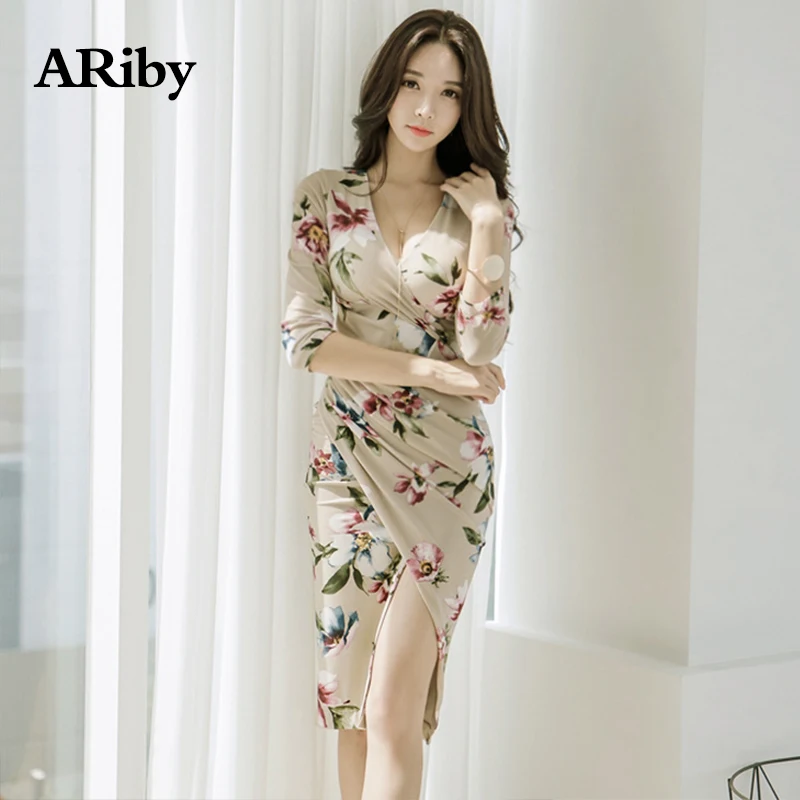 Women Dress Bodycon Sexy Night Club Party Dress 2019 New Spring Summer Fashion V-collar Printed Open-folded Hip Dress Vestidos