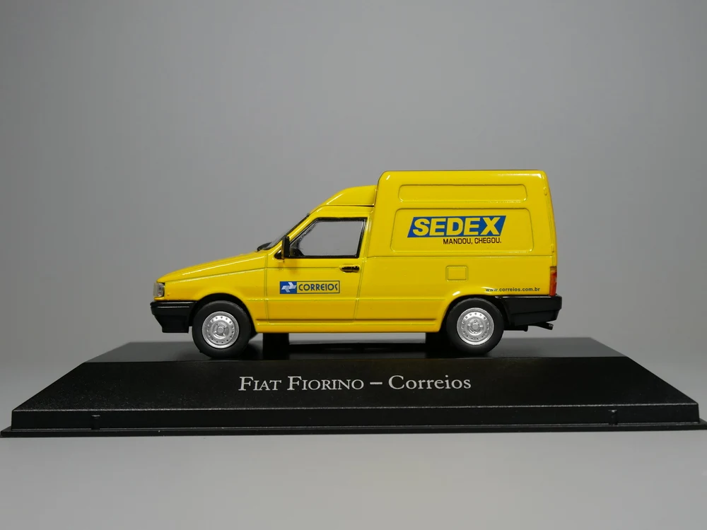 Авто ИНН-иксо 1:43 Fiat Fiorino Correios "SEDEX" литая модель автомобиля