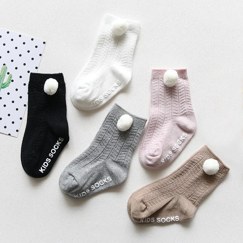 Осенне-зимние детские носки с двойной иглой однотонные Бальные чулки с помпонами хлопковые нескользящие носки для новорожденных мальчиков и девочек