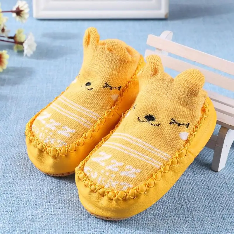 Нескользящие забавные домашние носки-тапочки для новорожденных г. Носки для маленьких мальчиков с резиновой подошвой, милые весенне-осенние зимние носки для маленьких девочек