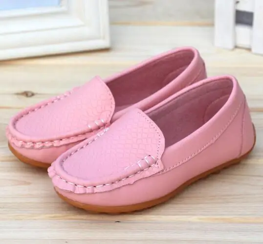 Детская повседневная кожаная обувь; лоферы на плоской подошве для мальчиков и девочек; обувь принцессы на мягкой подошве; тонкие туфли; Танцевальная обувь для маленьких девочек; 04B - Цвет: Pink